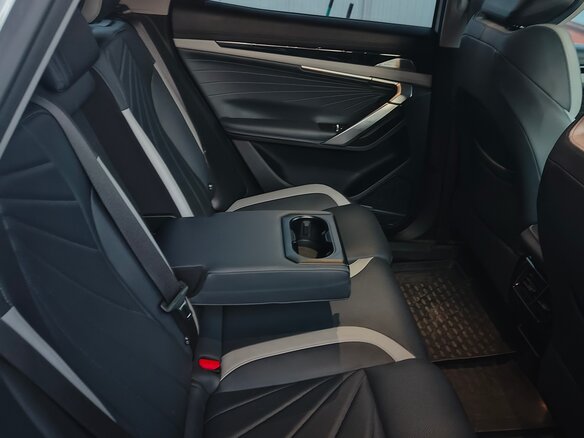 2023 Geely Atlas II, белый, 2950000 рублей - вид 24