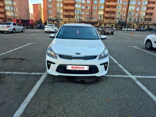 2018 Kia Rio IV, белый, 1050000 рублей, вид 5
