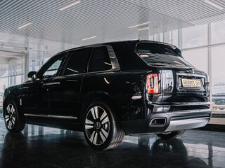 2019 Rolls-Royce Cullinan I (Series I), чёрный, 28900000 рублей, вид 5