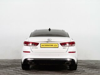 2018 Kia Optima IV Рестайлинг, белый, 2049000 рублей, вид 5