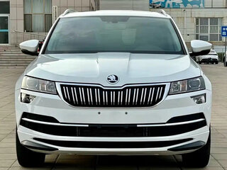 2023 Skoda Karoq I Рестайлинг, белый, 1950333 рублей, вид 2