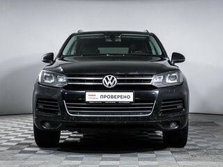 2010 Volkswagen Touareg II, чёрный, 1549000 рублей, вид 2