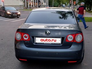 2009 Volkswagen Jetta V, серый, 580000 рублей, вид 2