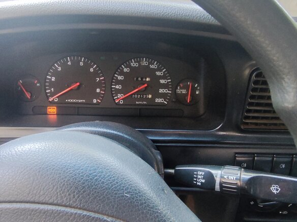 1991 Hyundai Lantra I, красный, 150000 рублей - вид 8