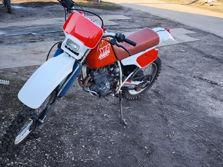 1995 Honda XL 250, красный, 165000 рублей, вид 1