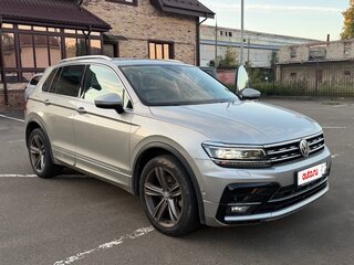 2019 Volkswagen Tiguan II, серебристый, 3200000 рублей, вид 1