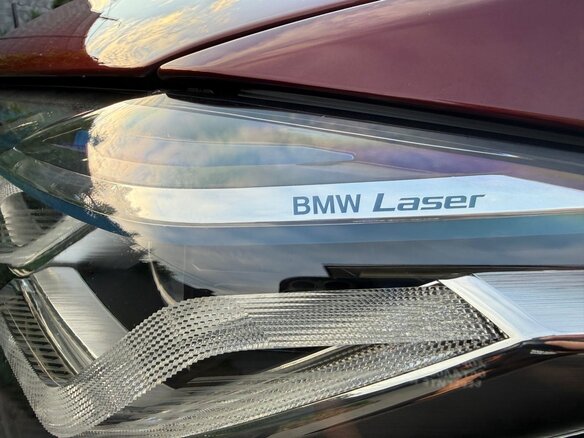 2020 BMW 5 серии 520d xDrive VII (G30/G31/G38) Рестайлинг, пурпурный, 4650000 рублей - вид 16
