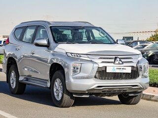 2023 Mitsubishi Montero Sport III Рестайлинг, серебристый, 4250000 рублей, вид 3