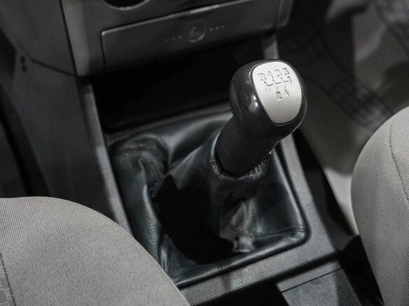 2011 Lada (ВАЗ) Priora I, серебристый, 299000 рублей - вид 21