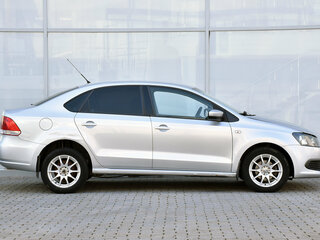 2011 Volkswagen Polo V, серебристый, 570000 рублей, вид 4