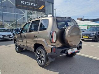 2026 Lada (ВАЗ) Niva Travel I Рестайлинг, коричневый, 1909000 рублей, вид 3