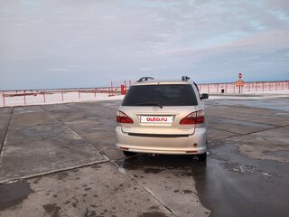 2004 Toyota Avensis Verso I Рестайлинг, серебристый, 750000 рублей, вид 5