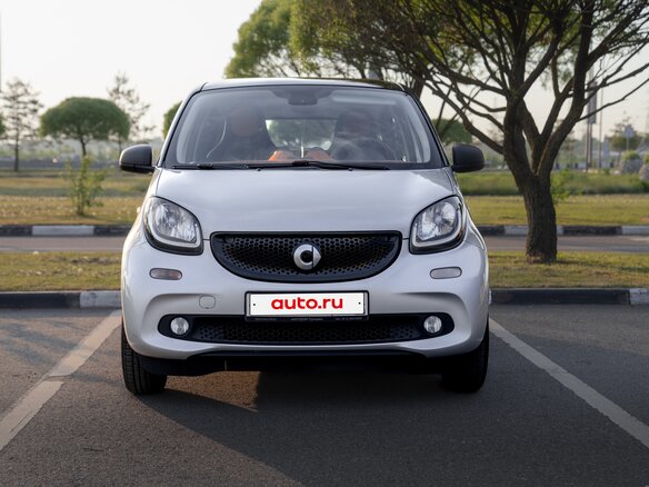 2017 Smart Forfour II, серебристый, 1550000 рублей - вид 5
