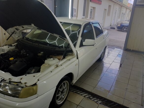 1998 Lada (ВАЗ) 2110, белый, 110000 рублей - вид 7