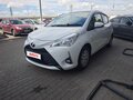 2017 Toyota Vitz III (XP130) Рестайлинг 2, белый, 980000 рублей - вид 3