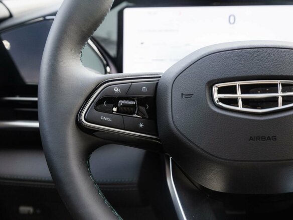 2026 Geely Monjaro I Рестайлинг, серый, 4905990 рублей - вид 17