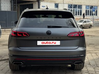 2020 Volkswagen Touareg III, серый, 4800000 рублей, вид 5
