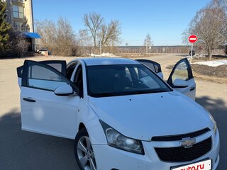 2011 Chevrolet Cruze I, белый, 670000 рублей, вид 3