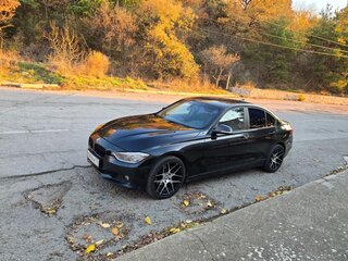 2013 BMW 3 серии 320i VI (F3x), чёрный, 1790000 рублей, вид 3