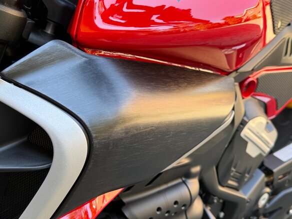 2024 Ducati Diavel V4, красный, 3100000 рублей - вид 17