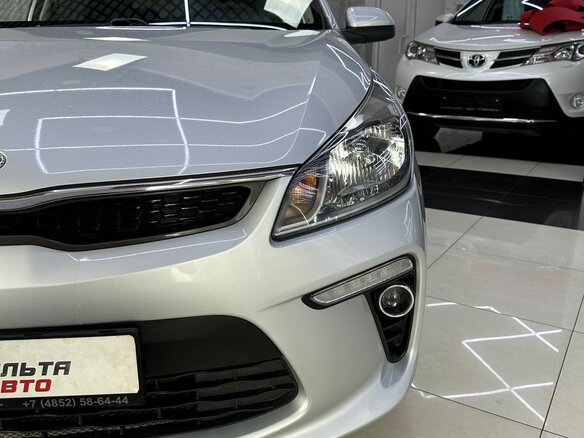 2018 Kia Rio IV, серебристый, 1465000 рублей - вид 9