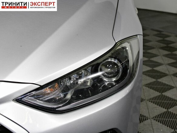 2017 Hyundai Elantra VI (AD), серебристый, 1347000 рублей - вид 8