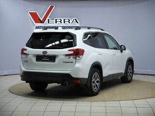 2019 Subaru Forester V, белый, 2280000 рублей, вид 5