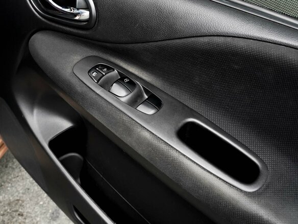 2016 Nissan Serena IV (C26), оранжевый - вид 12