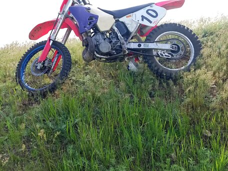 1996 Honda CR 250R, красный, 135000 рублей, вид 1