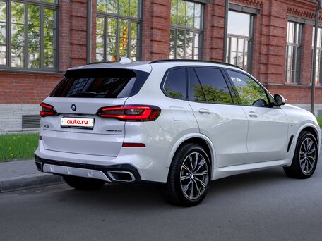 2020 BMW X5 30d IV (G05/G18), белый, 7699000 рублей, вид 5