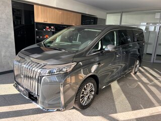 2024 Wey 80 Business Lounge 44.28 kWh, серый, 7919010 рублей, вид 4