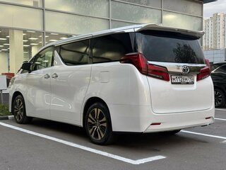 2019 Toyota Alphard III Рестайлинг, белый, 4400000 рублей, вид 4