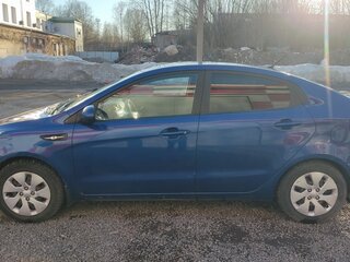 2011 Kia Rio III, синий, 750000 рублей, вид 4