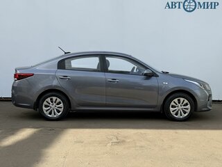 2018 Kia Rio IV, серый, 1090000 рублей, вид 4