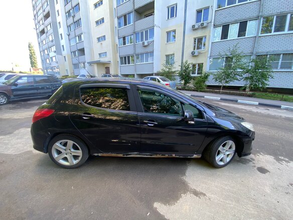 2008 Peugeot 308 I, чёрный, 200000 рублей - вид 3
