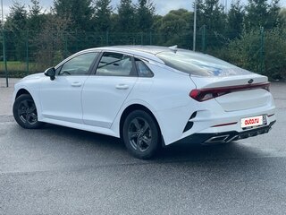 2021 Kia K5 III, белый, 1290000 рублей, вид 3