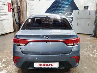 2017 Kia Rio IV, серый, 650000 рублей, вид 4