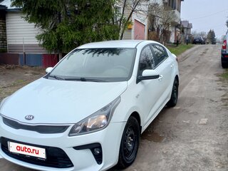 2019 Kia Rio IV, белый, 1200000 рублей, вид 1