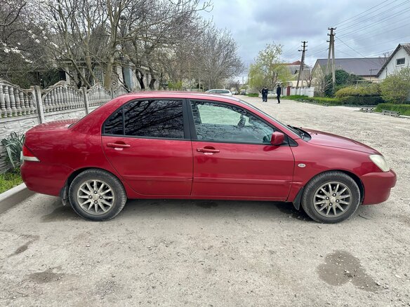 2006 Mitsubishi Lancer IX Рестайлинг, красный, 500000 рублей - вид 3