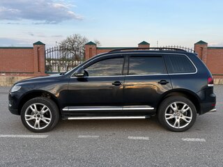 2007 Volkswagen Touareg I Рестайлинг, чёрный, 950000 рублей, вид 4