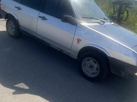 2003 Lada (ВАЗ) 21093i, серый, 200000 рублей