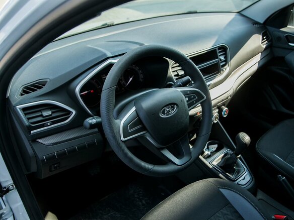 2026 Lada (ВАЗ) Vesta I Рестайлинг (NG), белый - вид 19