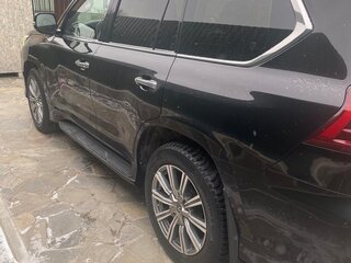2017 Lexus LX 570 III Рестайлинг 2, чёрный, 8600000 рублей, вид 4