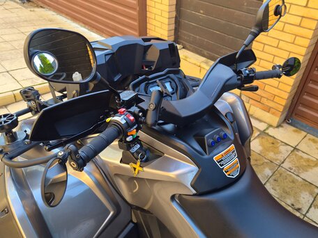 2016 BRP Can-Am Outlander L 570 (MAX), серебристый, 1400000 рублей, вид 4