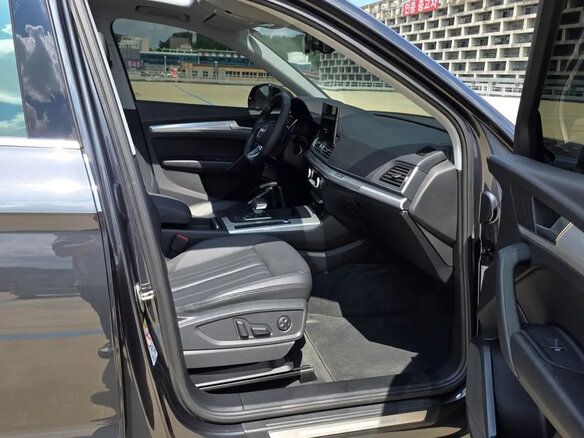 2022 Audi Q5 40 TDI II (FY) Рестайлинг, серый, 4800000 рублей - вид 14