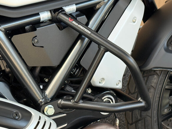 2022 Ducati Scrambler 1100, чёрный, 1075000 рублей - вид 17