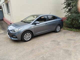 2018 Hyundai Solaris II, серый, 1100000 рублей, вид 2