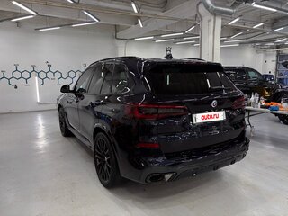 2022 BMW X5 30d IV (G05/G18), чёрный, 10700000 рублей, вид 2