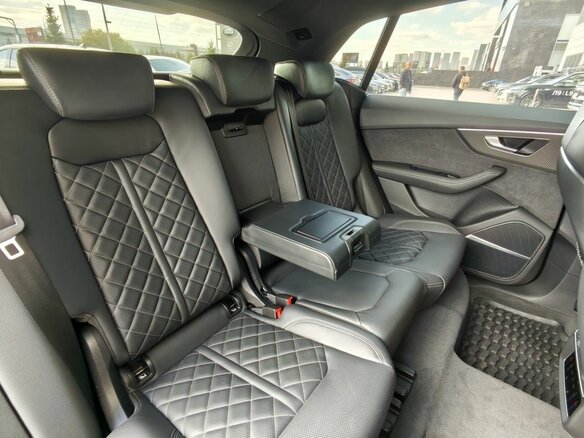 2023 Audi SQ8 I (4M) Рестайлинг, чёрный, 11000000 рублей - вид 16