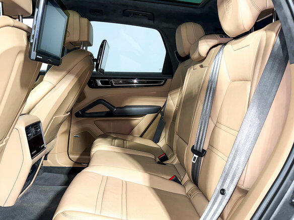 2020 Porsche Cayenne III, серый, 5970000 рублей - вид 12